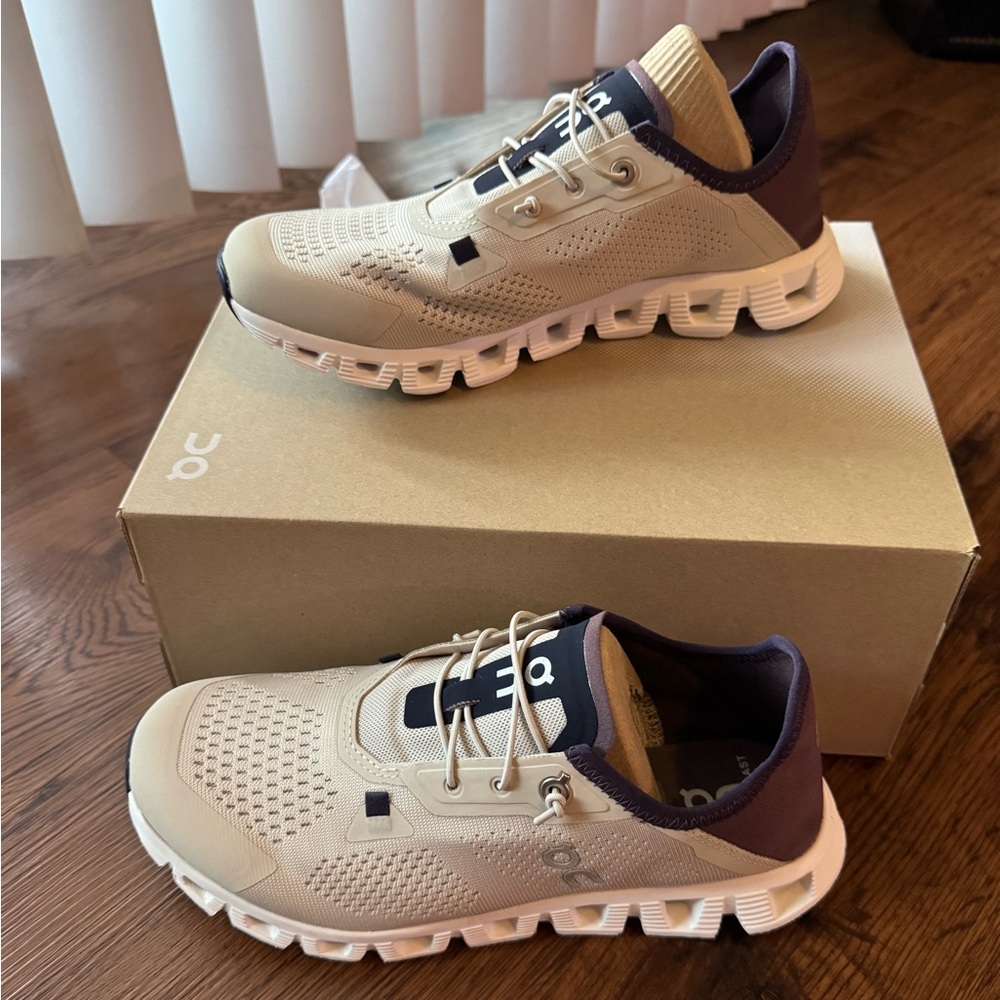 On Cloud 5 Coast Women’s Sneaker 7.5 NWT